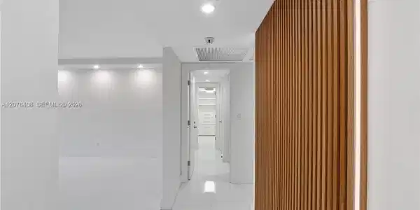 Image 2: Entry to Living Room
