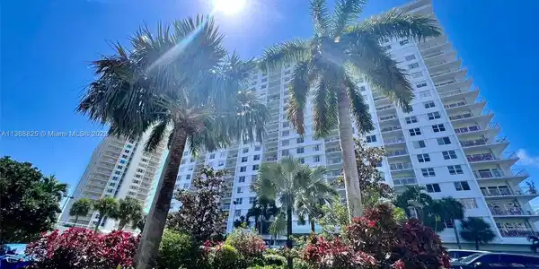 500 Bayview Dr Unit 230