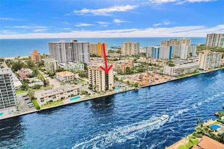 501 N Riverside Dr