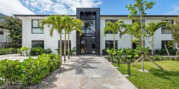 204 Sunrise Dr