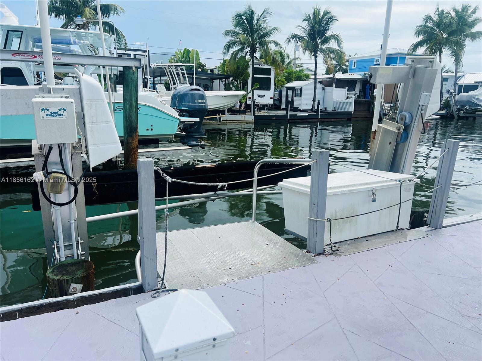 Image 4: 43&rsquo; Dock with 15,000 lb Boat Lift