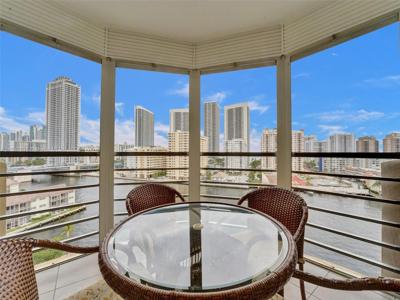 100 Golden Isles Dr