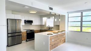 2750 NE 183rd St Unit 1008