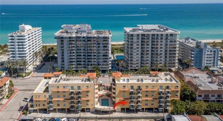 8888 Collins Ave