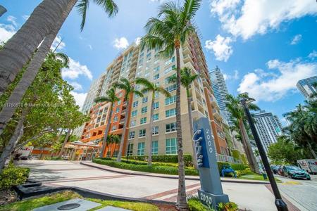 2000 N Bayshore Dr