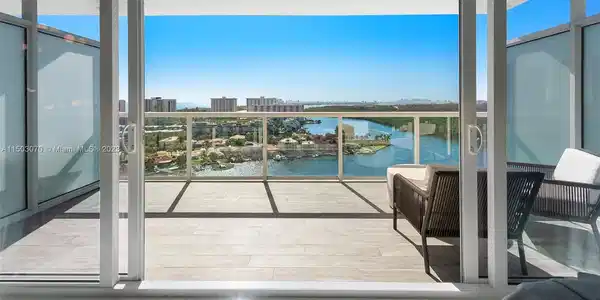 400 Sunny Isles Blvd