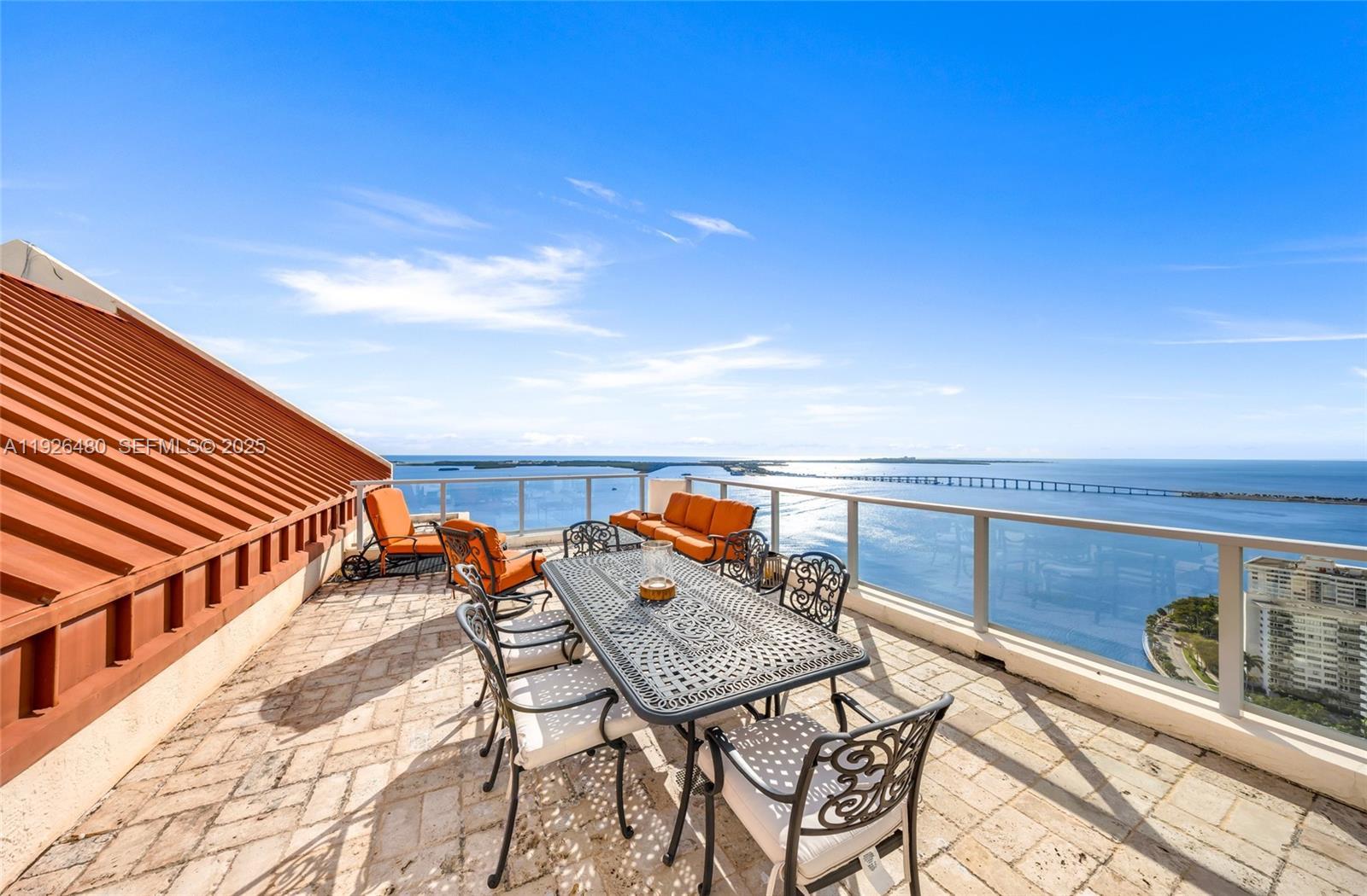 Image 2: bay to ocean views