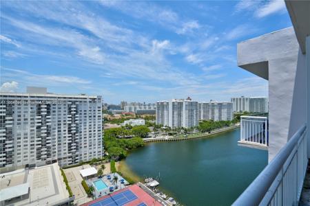 18071 Biscayne Blvd
