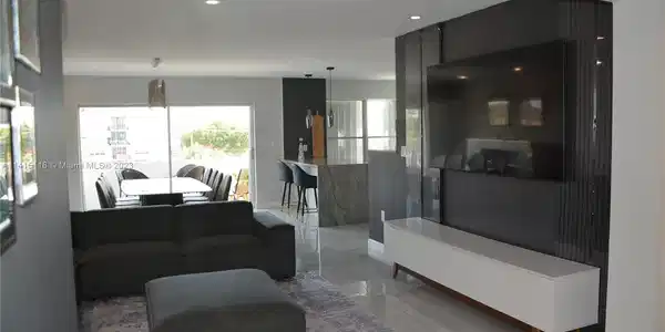 1075 92nd St Unit 405
