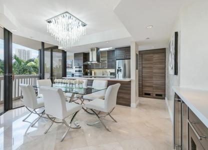 1000 E Island Blvd
