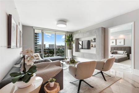 300 Sunny Isles Blvd
