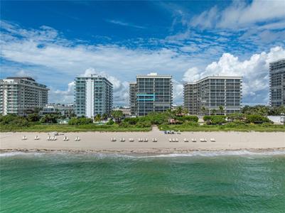 9559 Collins Ave