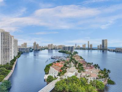 4000 Island Blvd