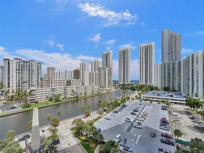 300 Bayview Dr