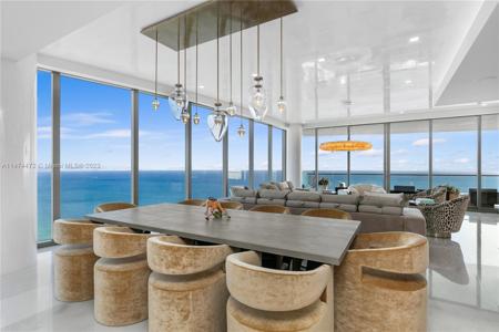17901 Collins Ave