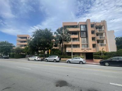 8101 Byron Ave