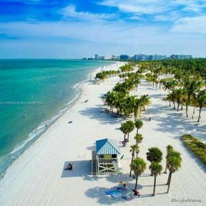 455 Grand Bay Dr