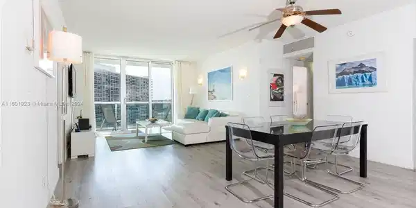 Image 3: Modern, clean, ready for the next happy owner!