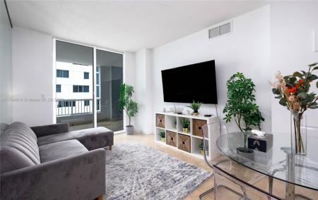 170 SE 14th St