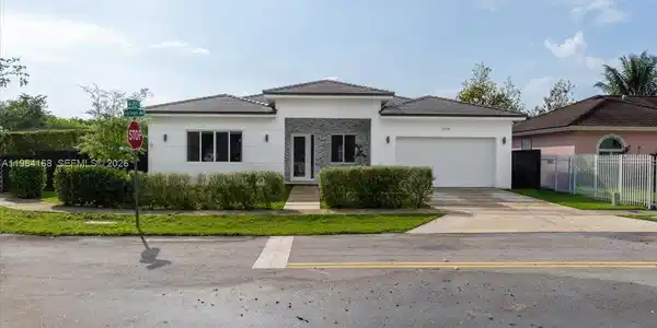 21205 Ingraham Ave Rd