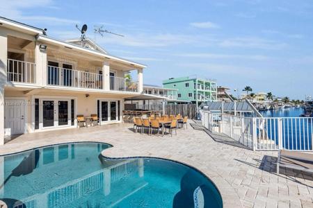 395 Oleander Drive