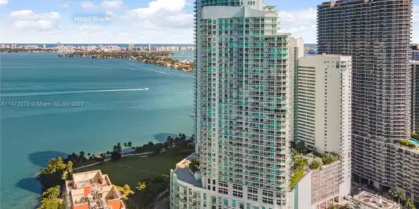 1900 N Bayshore Dr