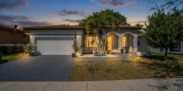 2132 NE 38th Rd