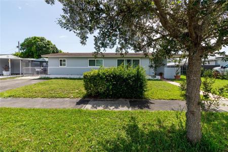9970 SW 214th St