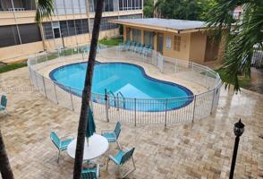 1500 NE 127th St Unit 115