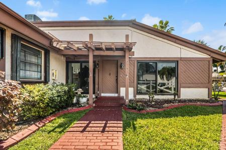 513 Leslie Dr