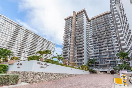 2030 E Ocean Dr