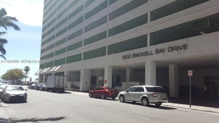 1200 Brickell Bay Dr