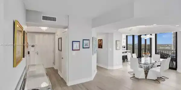 3000 Island Blvd