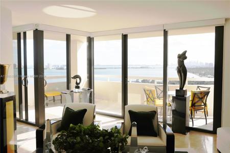 1000 Quayside Ter