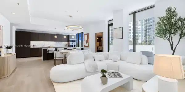 340 W 42nd St