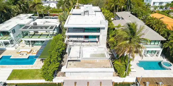 333 E Rivo Alto Dr