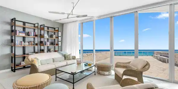 6899 Collins Ave
