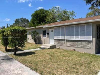 8000 NE 8th Ct