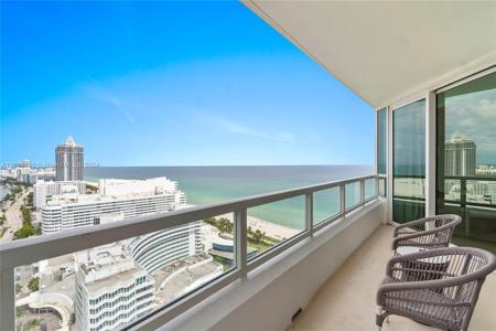 4401 Collins Ave