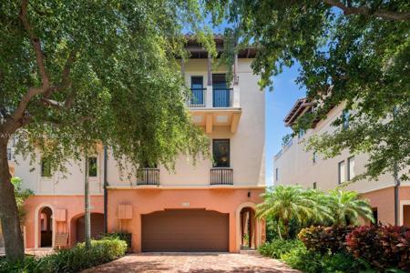 6226 Paradise Point Dr