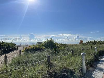 335 Ocean Dr