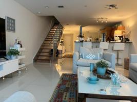 2950 NE 188th St Unit 108