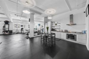 1560 Lenox Ave Unit 305