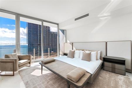 300 Biscayne Blvd Way