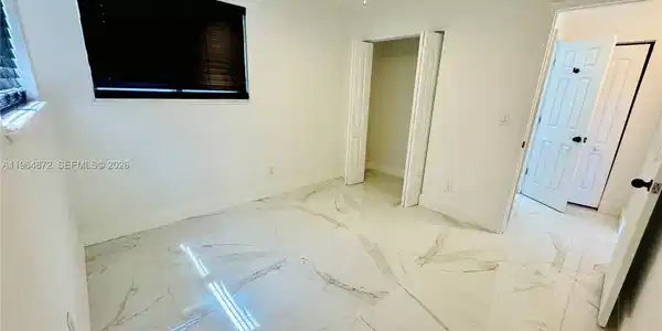 Image 4: Bedroom #2