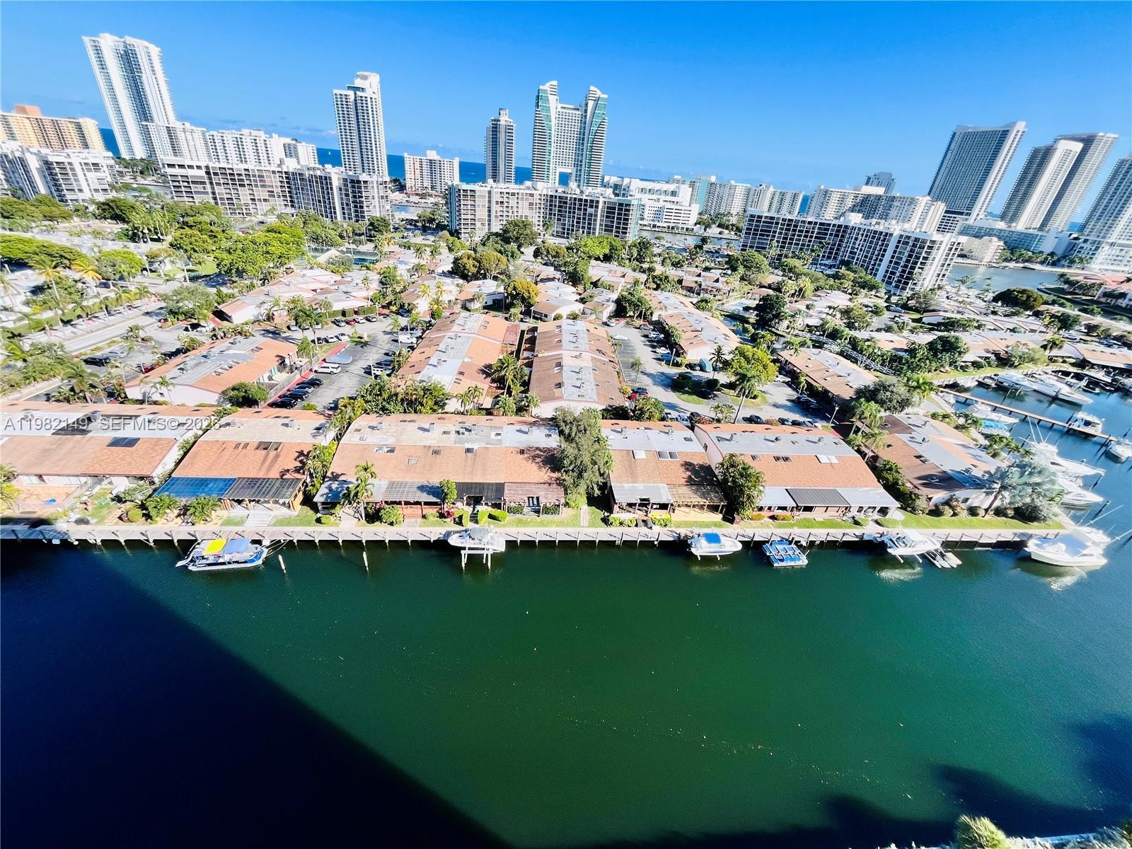 Image 1: DIRECT WATER VIEWS:OCEAN,CANAL