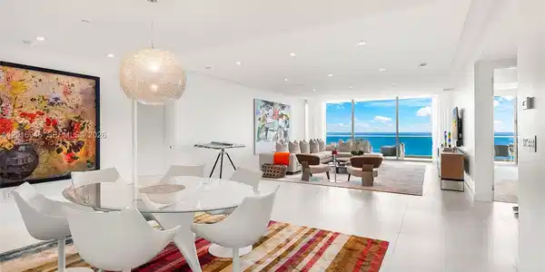 10201 Collins Ave