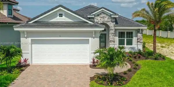 3 RIO VISTA DR