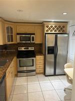 3600 NE 170th St Unit 401
