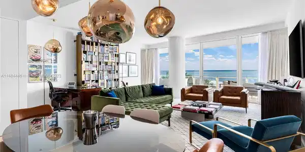 9001 Collins Ave